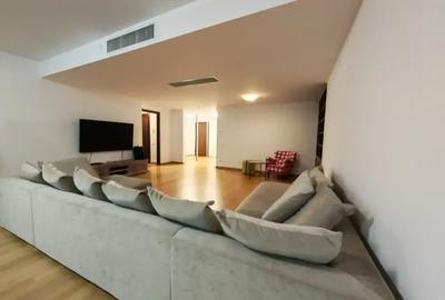 Apartament cu 3 camere semidecomandat, mobilat în Kiseleff