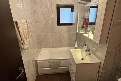 Apartament cu 3 camere decomandat, mobilat în Far - 8