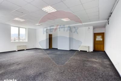 Spațiu comercial, de 79 mp, în Vlahuță