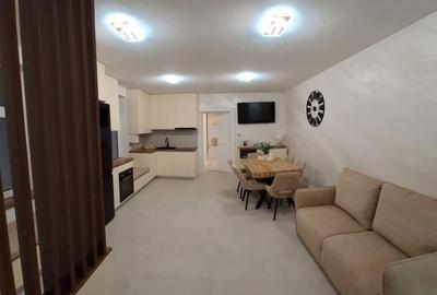 Casă cu 4 camere cu Teren 250 Mp în Central - 1