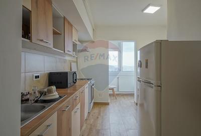 Apartament cu 2 camere decomandat, mobilat în Tractorul - 3