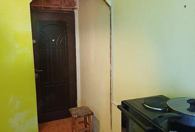 Garsonieră decomandată în Podul de Piatră