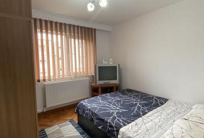 Apartament cu 2 camere decomandat în Micro 38
