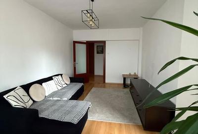 Apartament cu 4 camere decomandat în Central - 1