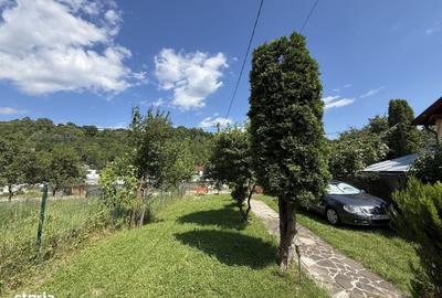 Casă cu 4 camere în Ghioșești