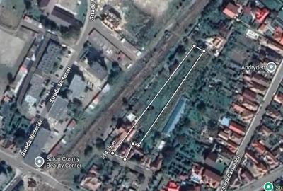 Casă cu 2 camere cu Teren 1960 Mp în Central