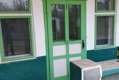 Casă cu 3 camere cu Teren 1400 Mp în Ogra - 1