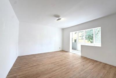 Apartament cu 3 camere decomandat, mobilat în Aradului