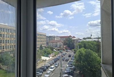 Apartament cu 3 camere decomandat, mobilat în Centru Civic - 12