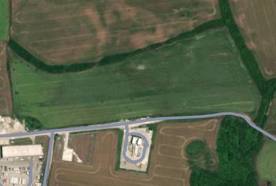 Teren de 42000 mp, în Nord - 8