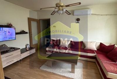 Apartament cu 2 camere nedecomandat, mobilat în Central