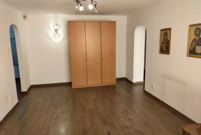 Apartament cu 3 camere semidecomandat în Iancului - 1