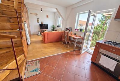 Apartament cu 3 camere semidecomandat în Central