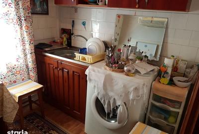 Apartament cu 3 camere semidecomandat în Central - 10