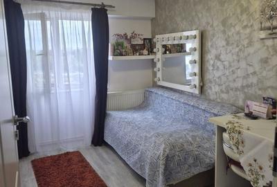 Apartament cu 3 camere decomandat, mobilat în Tomis III - 4