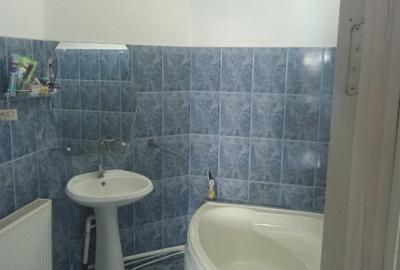 Casă cu 4 camere cu Teren 160 Mp în Central - 5