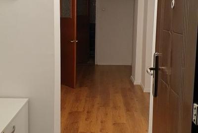 Apartament cu 3 camere decomandat în Centrul Civic - 4