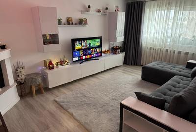 Apartament cu 3 camere decomandat în Exterior Vest - 4