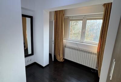 Apartament cu 3 camere semidecomandat în Vatra Luminoasă - 10