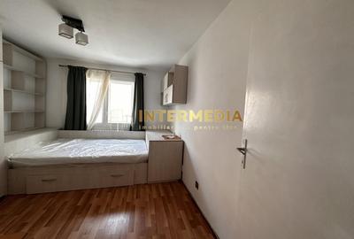 Garsonieră decomandată, mobilată în Cetate - 9
