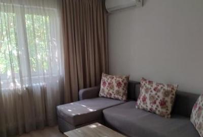 Apartament cu 2 camere semidecomandat, mobilat în Berceni