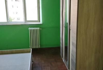 Apartament cu 2 camere decomandat în Prundu