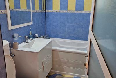 Apartament cu 2 camere decomandat în Balta Albă