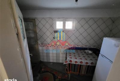 Casă cu 2 camere cu Teren 1194 Mp în Bolintin-Deal