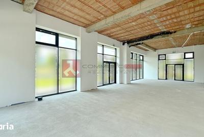 Spațiu comercial, de 144 mp, în Tractorul - 6