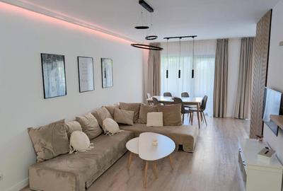 Apartament cu 3 camere decomandat în Zorilor