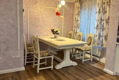 Casă cu 4 camere cu Teren 200 Mp în Central