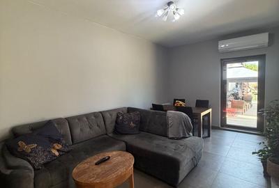 Casă cu 5 camere cu Teren 719 Mp în Fratelia