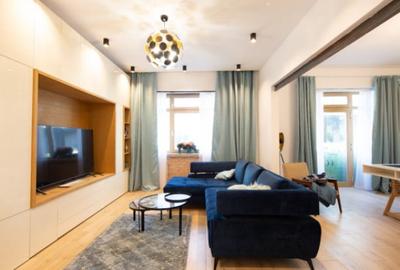 Apartament cu 3 camere semidecomandat în Semicentral