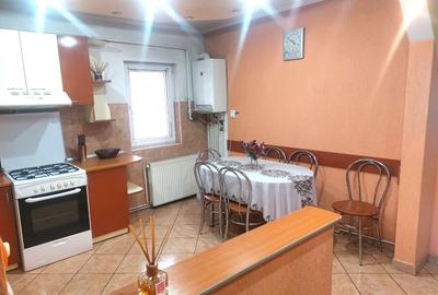 Apartament cu 3 camere decomandat, mobilat în Nord - 1
