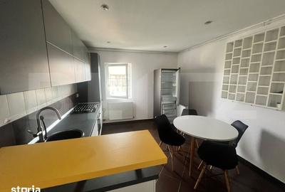Apartament cu 3 camere în Est