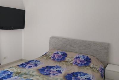 Apartament cu 3 camere decomandat în Tineretului
