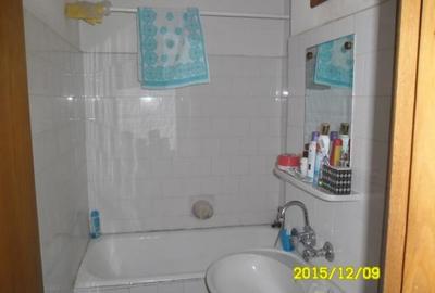 Apartament cu 4 camere semidecomandat în Intim - 2