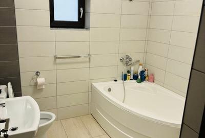 Apartament cu 3 camere decomandat în Central - 5