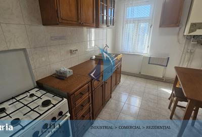 Apartament cu 3 camere decomandat în Tudor Vladimirescu