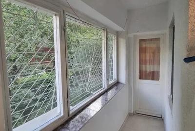 Garsonieră decomandată în Brâncoveanu