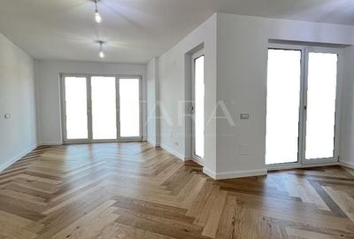 Apartament cu 3 camere decomandat în Iris