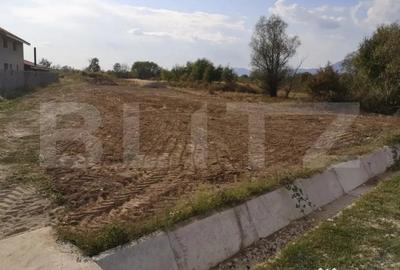Teren de 2670 mp, în Debarcader - 2