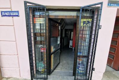 Spațiu comercial, de 21 mp, în Central - 2
