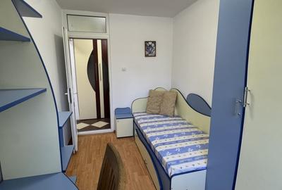 Apartament cu 3 camere decomandat, mobilat în Malu Roșu - 10