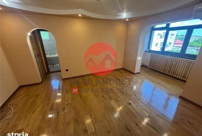 Apartament cu 3 camere decomandat în Vest
