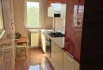 Apartament cu 2 camere decomandat în Exterior Vest