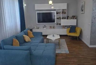 Casă cu 5 camere cu Teren 485 Mp în Corunca