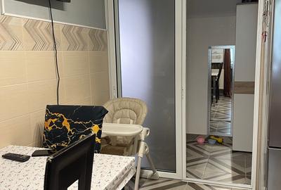 Apartament cu 3 camere decomandat în Între Lacuri - 2