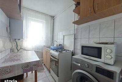 Apartament cu 4 camere semidecomandat în Micro 5 - 4