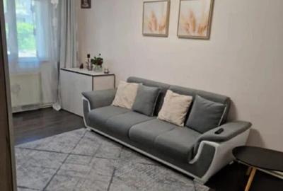 Apartament cu 3 camere decomandat în Central - 1